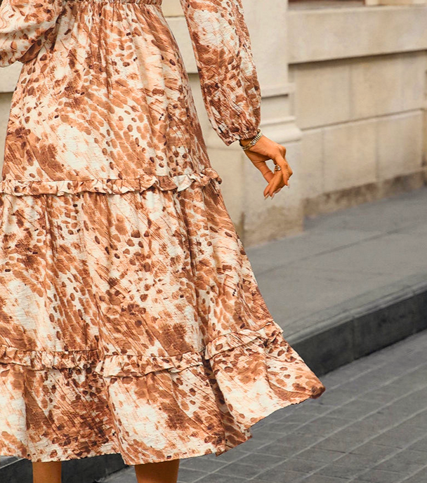 Boho-Maxikleid für Damen mit Leopardenmuster und Stufenrock